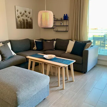 Four Bedroom Penthouse In Apartment *