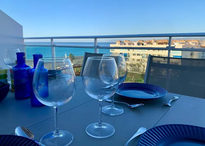 Four Bedroom Penthouse In Apartment *